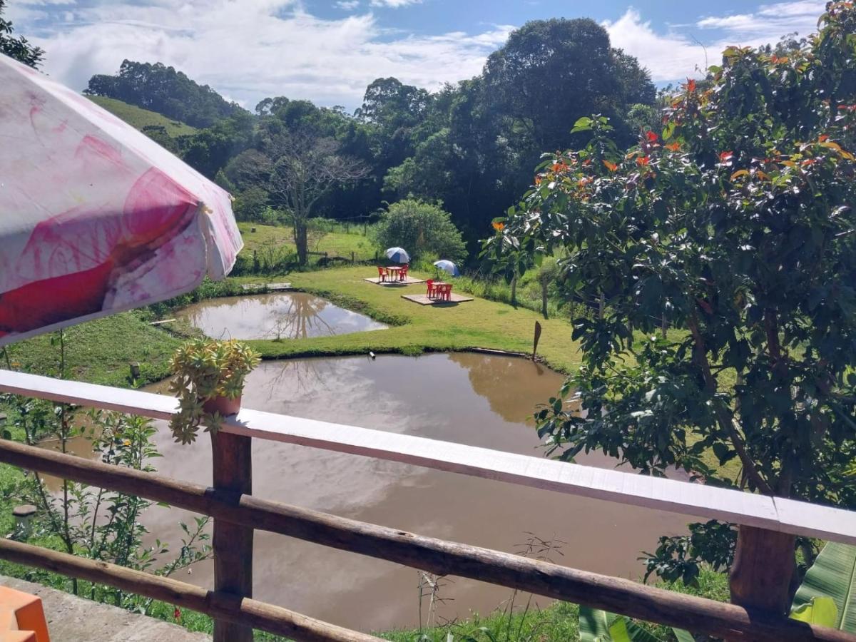Pousada Beija Flor Эстрема Экстерьер фото